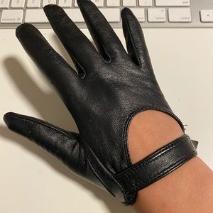 Vintage bebe leather gloves
